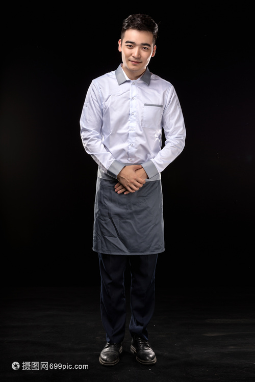 男服務(wù)生陽(yáng)光服務(wù)形象 餐飲服務(wù)的溫暖力量